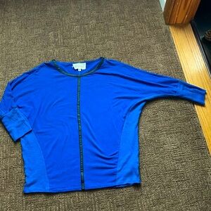Vince comuto blue top ($only when bundled)